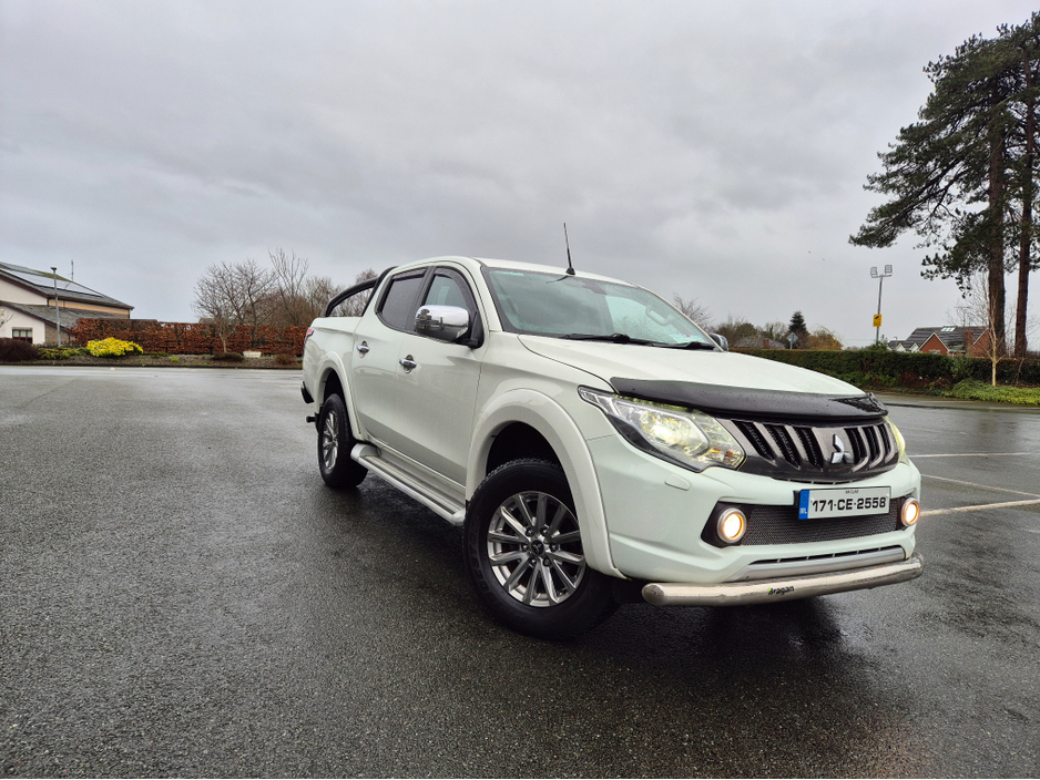 2017 Mitsubishi L200 DID BARBARIAN D/C 4WD 18 2.5 CR 4WORK 181BHP 178BHP 4DR €16,950