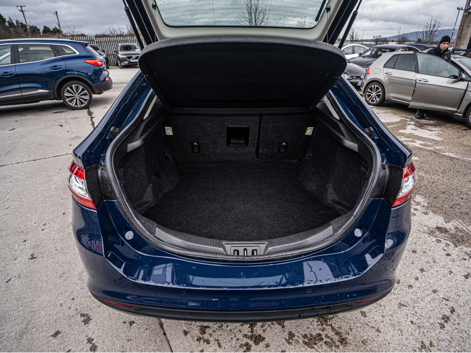 2018 Ford Mondeo - image 29