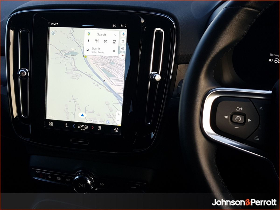 2025 Volvo EX40 82 kWh Extended Range Plus €49,900