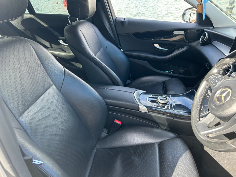 2018 Mercedes-Benz C Class - image 6