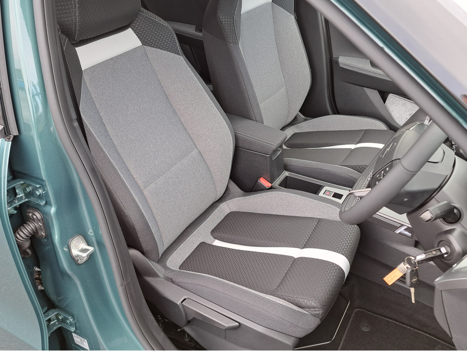 2026 Opel Frontera GS 1.2TURBO 136HP  7 SEATER!!! **TOP SPEC*5 YEARS WARRANTY** €36,150