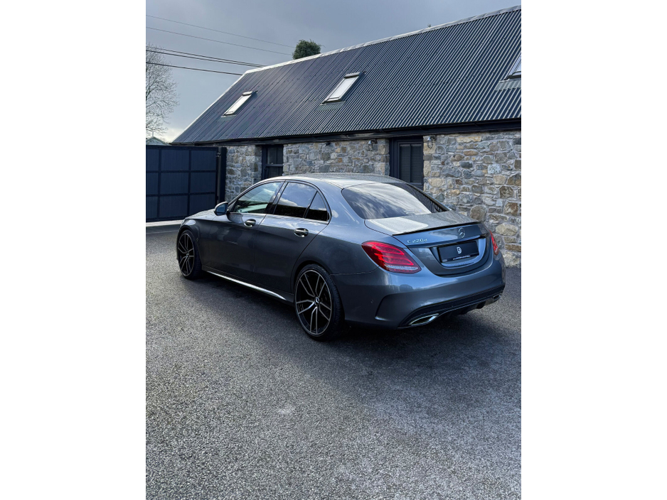 2018 Mercedes-Benz C Class - image 4