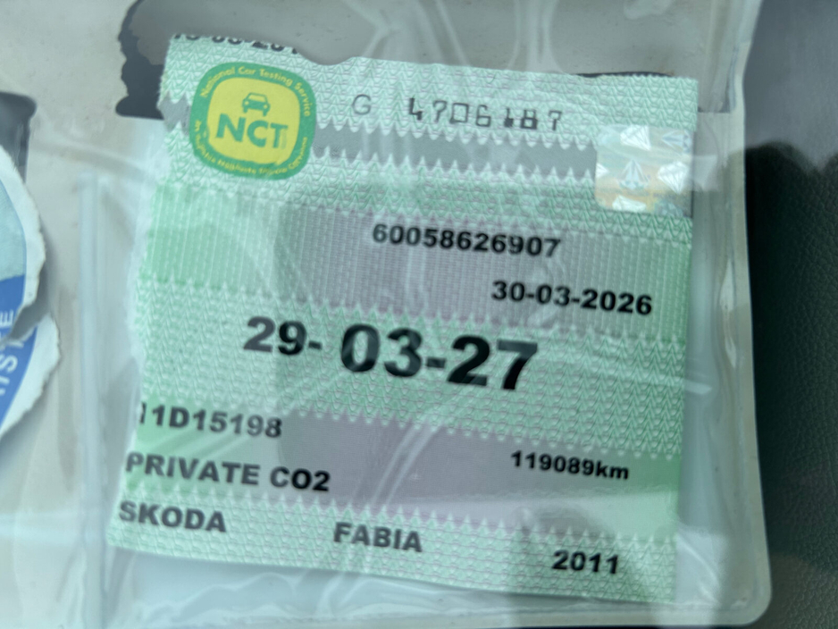 2011 Skoda Fabia - image 11