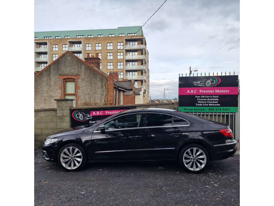 2009 Volkswagen Passat - image 7