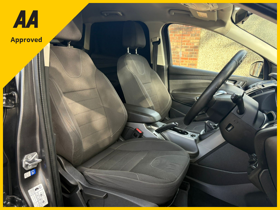 2016 Ford Kuga - image 11