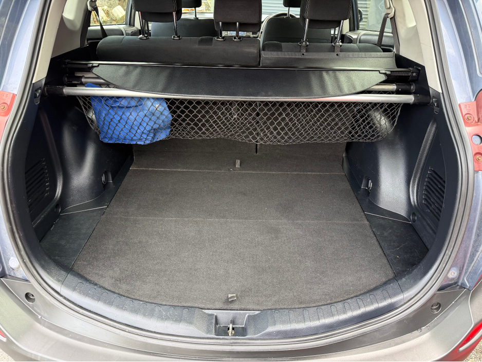 2014 Toyota Rav4 - image 19