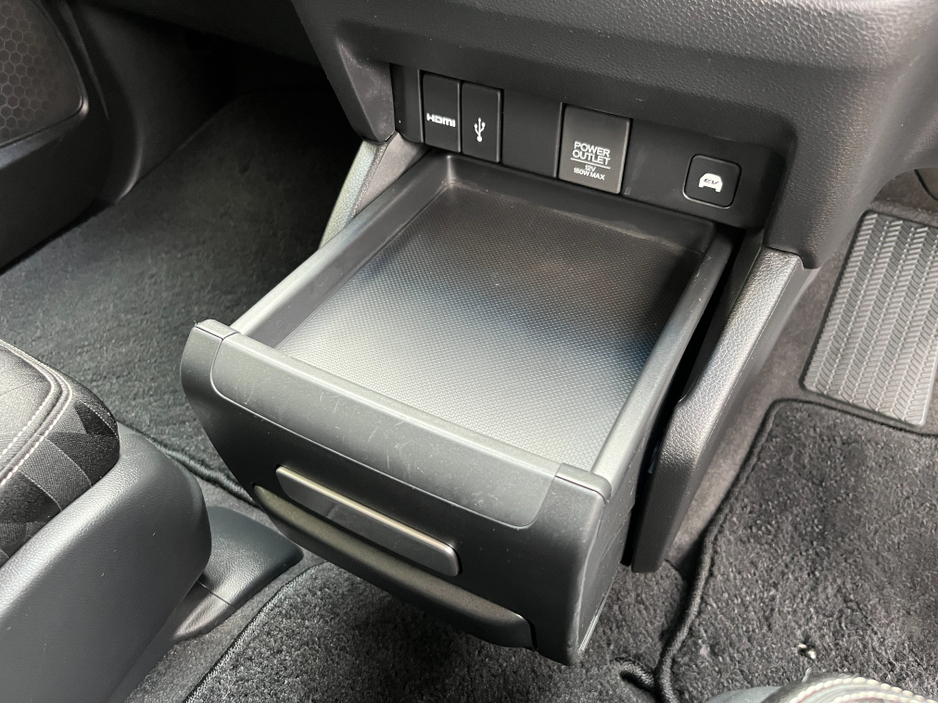 2020 Honda Odyssey - image 21