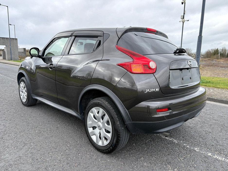 2012 Nissan Juke - image 6