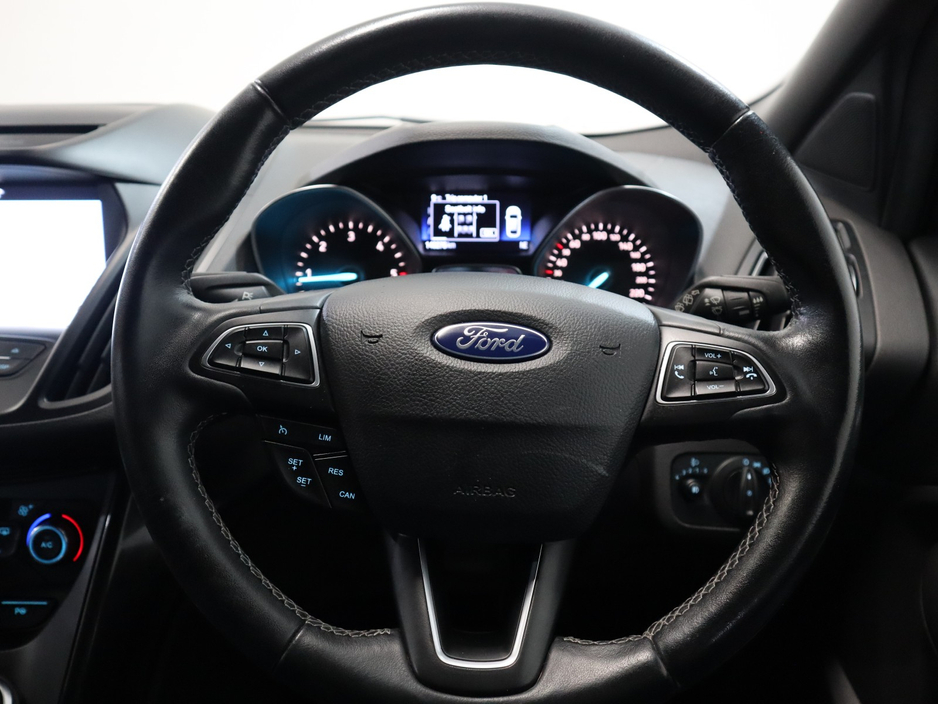 2017 Ford Kuga 1.5 TDCI 120PS FW FWD 4DR ST-LINE €15,800