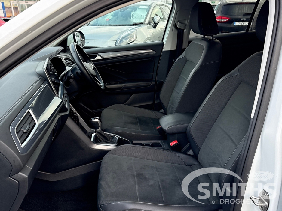 2023 Volkswagen T-Roc STYLE 1.5TSI 150HP €32,950