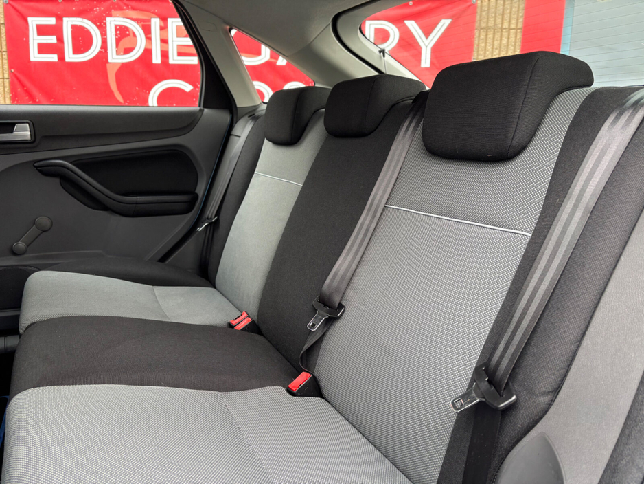 2010 Ford Focus 1.6i Zetec €3,450