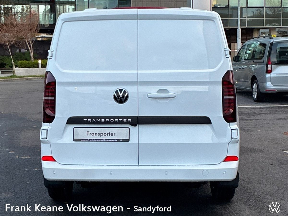 2025 Volkswagen Transporter - image 10