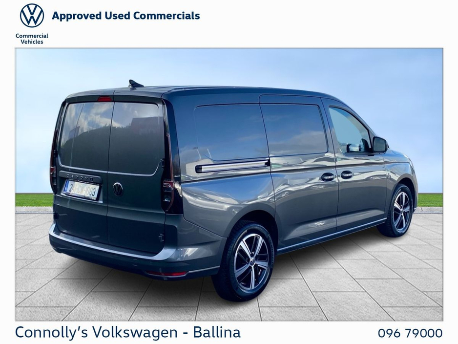 2024 Volkswagen Caddy - image 3