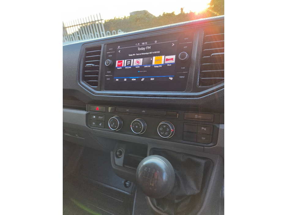 2022 Volkswagen Crafter - image 10