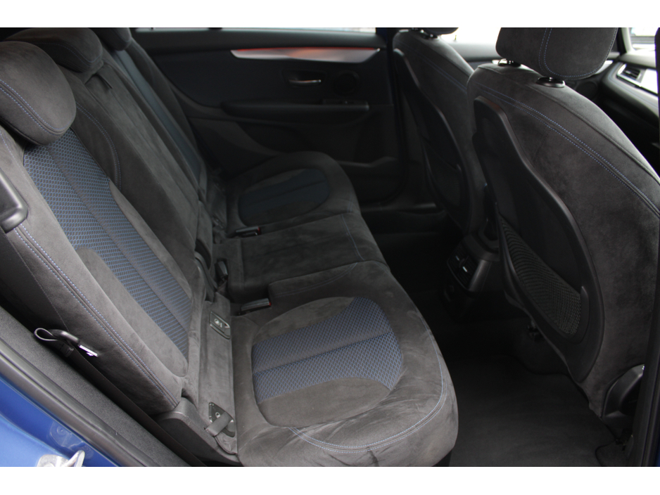 2016 BMW 2 Series - image 16