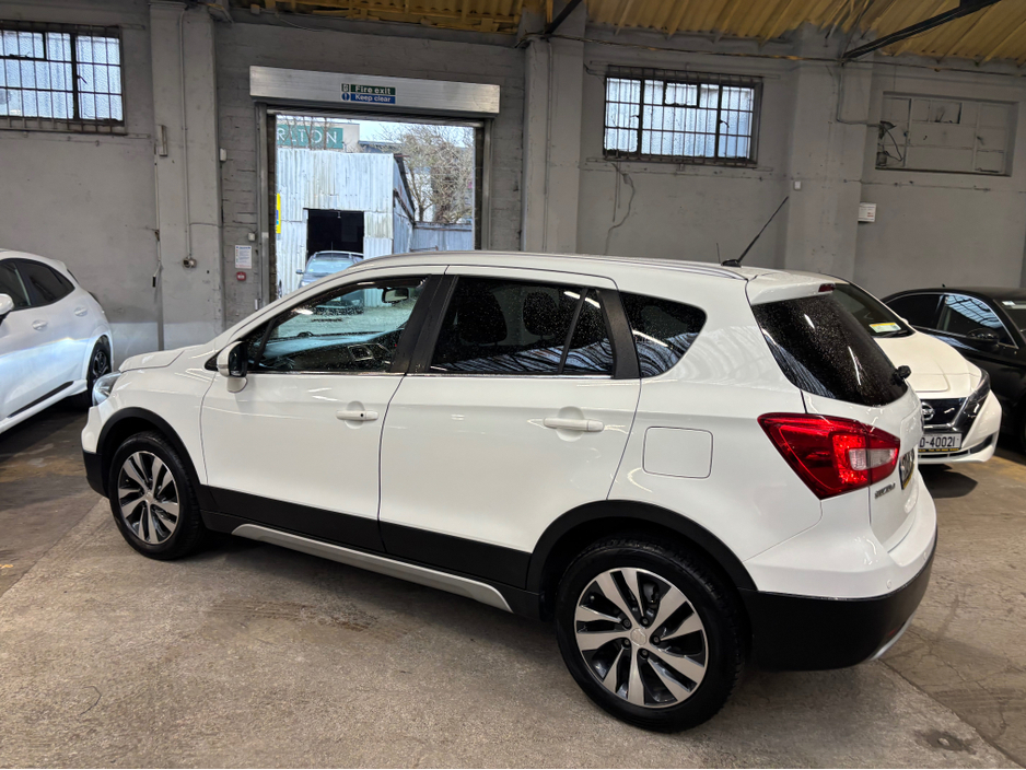 2017 Suzuki SX4 - image 4