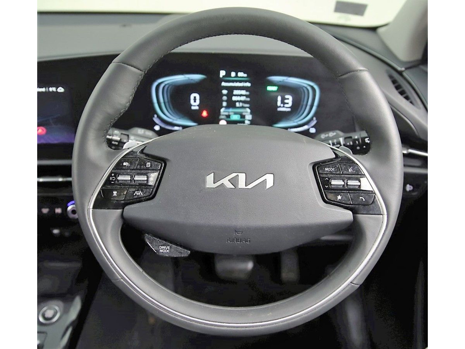 2024 Kia Niro - image 14