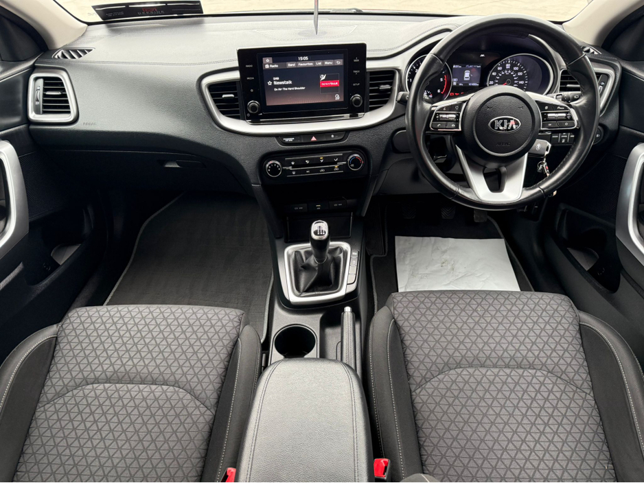 2021 Kia Ceed - image 11