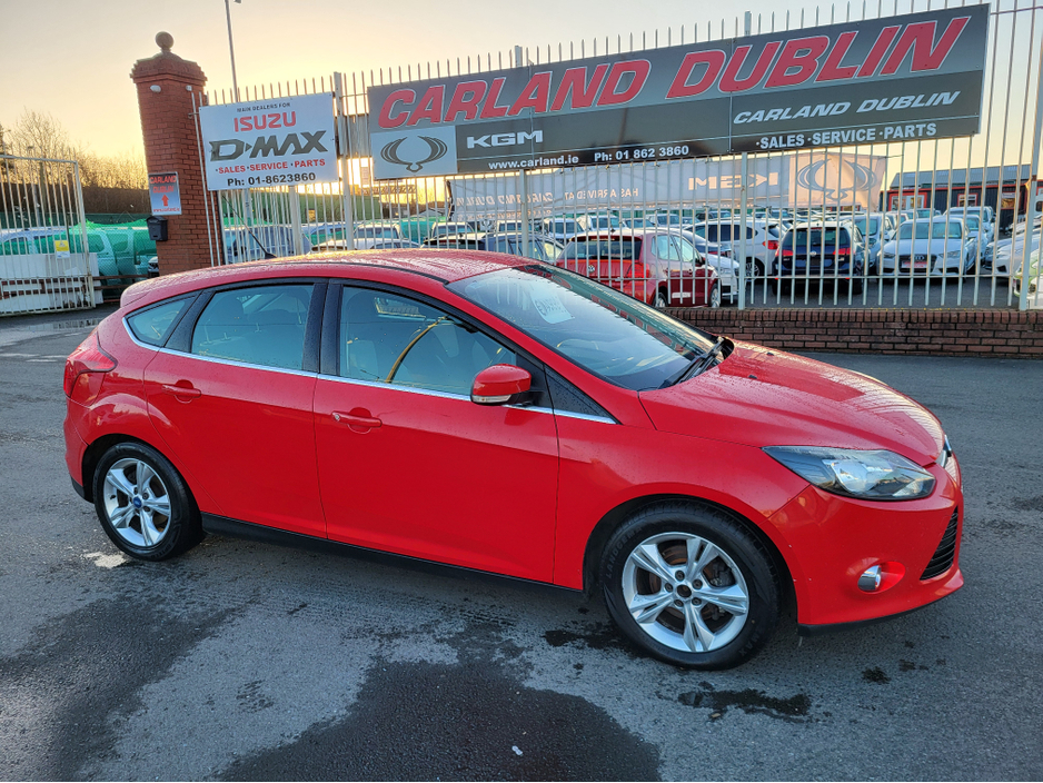 2012 Ford Focus - image 2