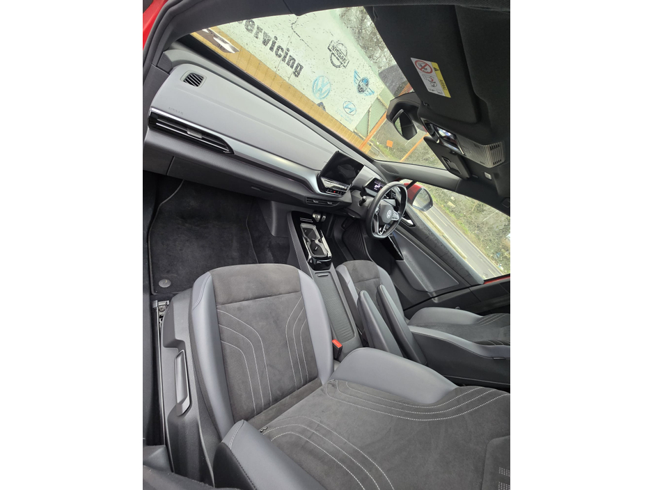 2023 Volkswagen ID.4 - image 22