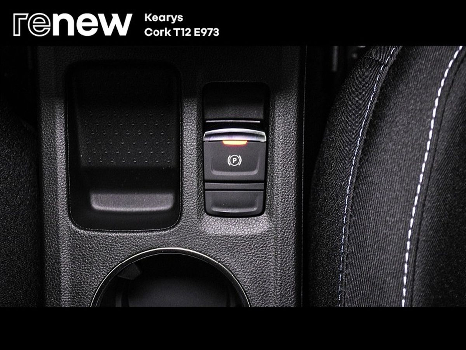 2022 Renault Captur - image 18