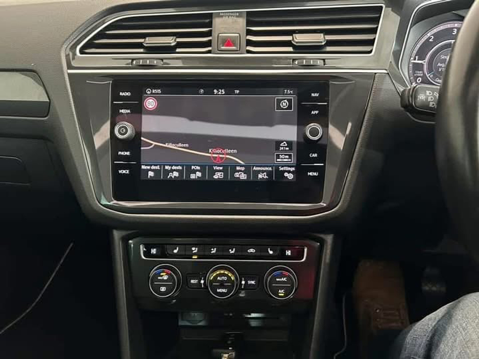 2019 Volkswagen Tiguan - image 13