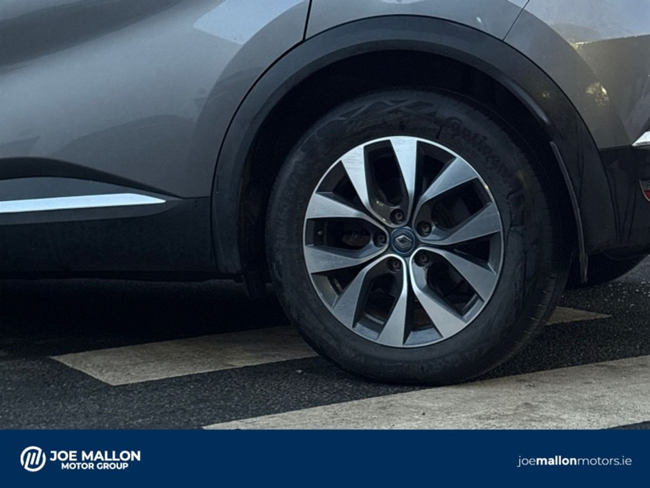 2021 Renault Captur E-TECH Plug-in 160 Auto S-Edition €21,950