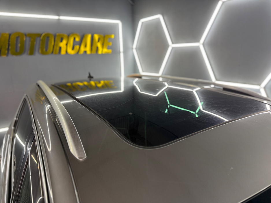 2018 Volkswagen Tiguan - image 9