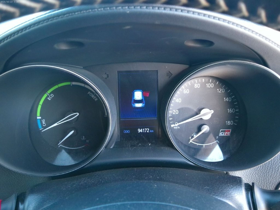 2019 Toyota C-HR - image 13