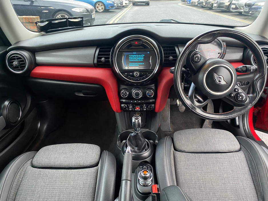 2014 MINI Hatch - image 6