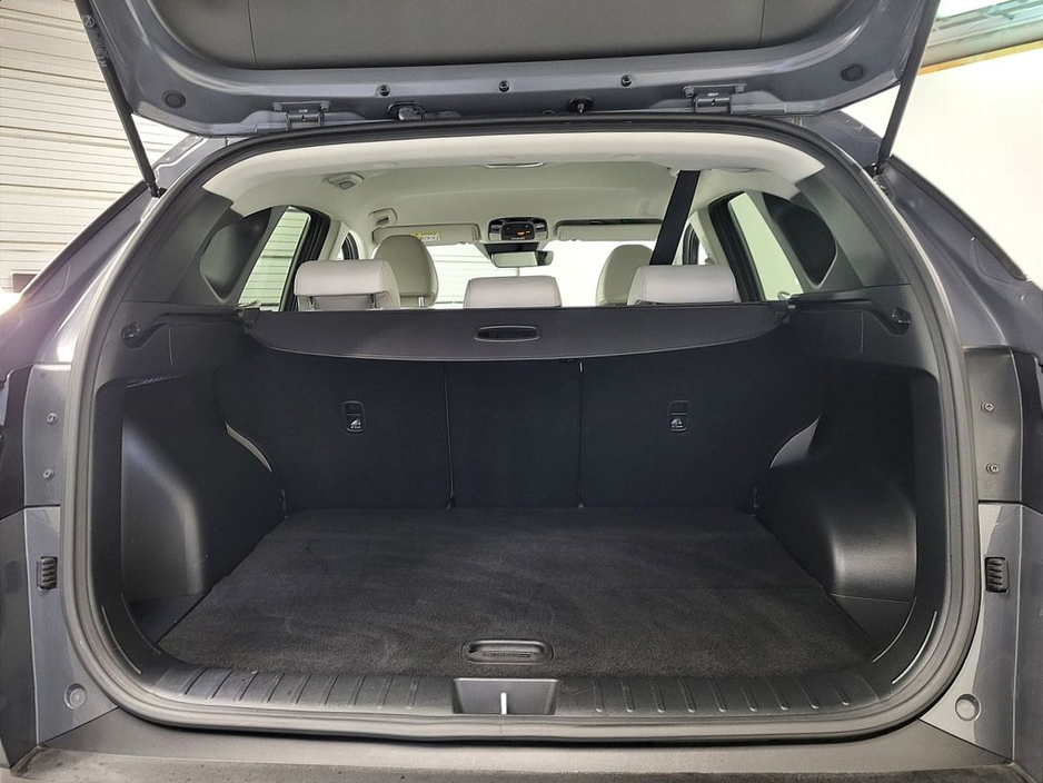 2025 Hyundai Tucson - image 10