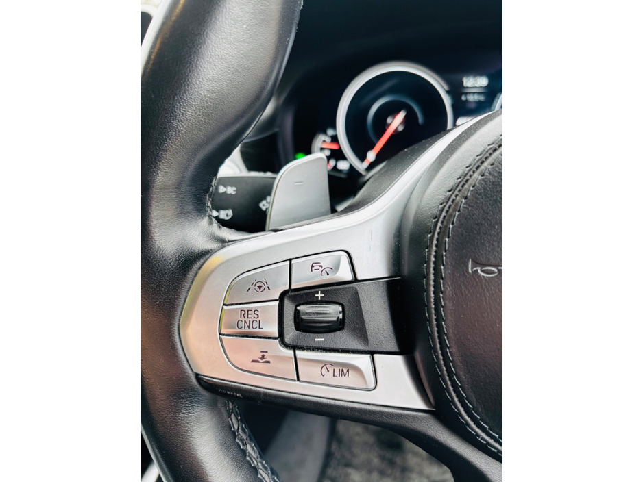 2018 BMW 7 Series - image 17