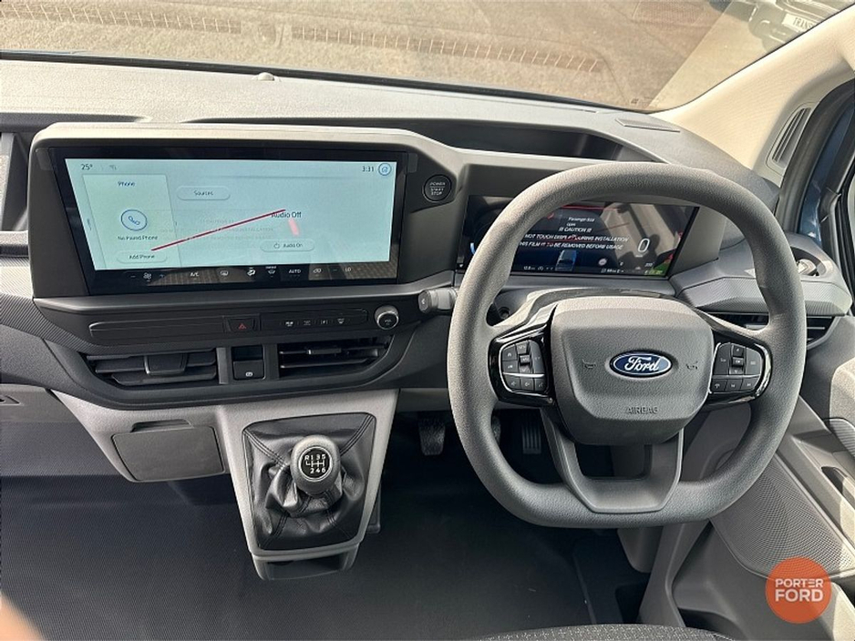 2026 Ford Transit Custom - image 2