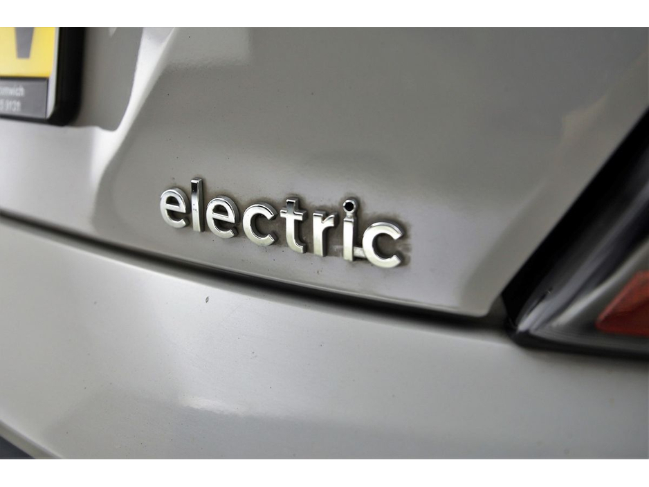 2023 Hyundai Kona - image 25