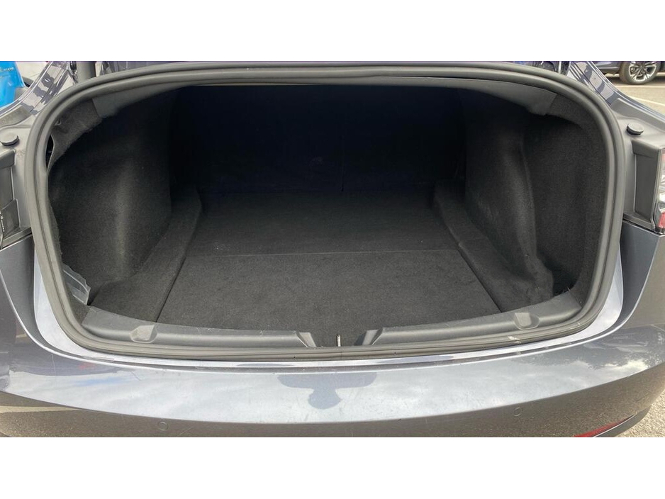 2021 Tesla Model 3 - image 8