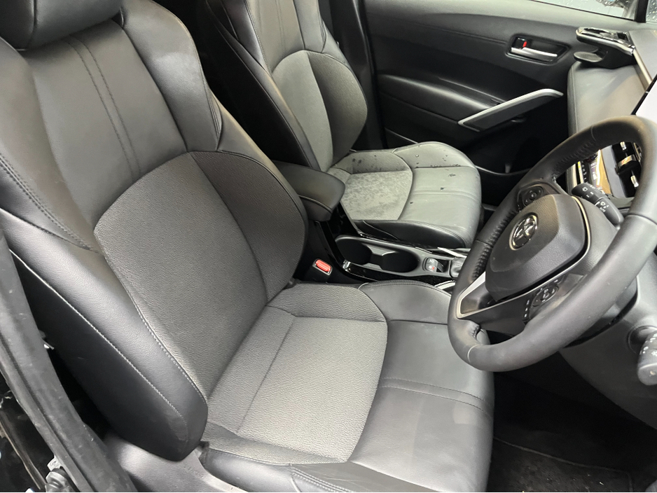 2024 Toyota Corolla - image 9