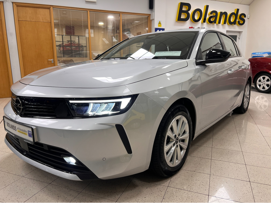 2024 Opel Astra - image 5