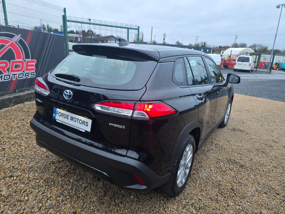 2023 Toyota Corolla Cross 1.8 Hybrid Luna €29,950