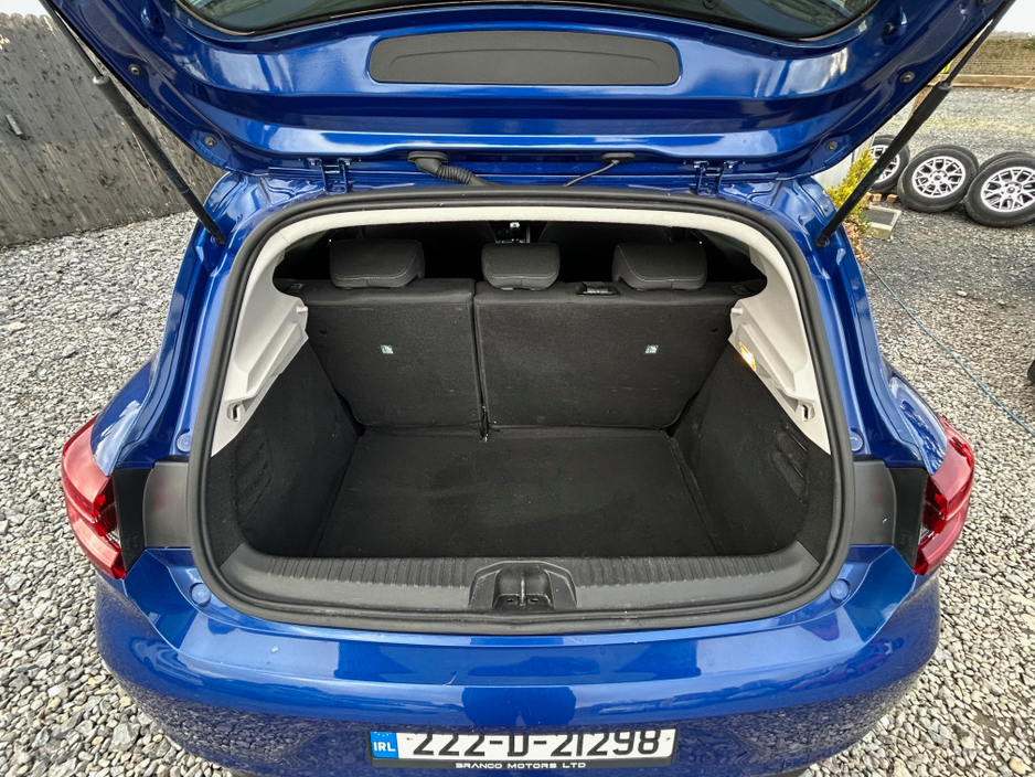 2022 Renault Clio - image 17