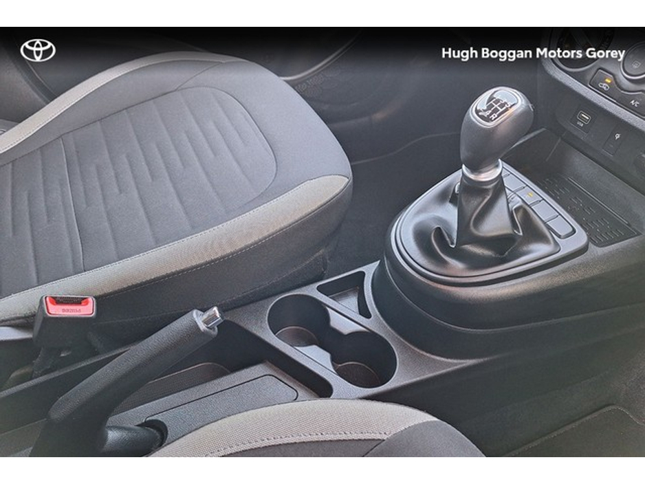 2022 Hyundai i10 - image 17