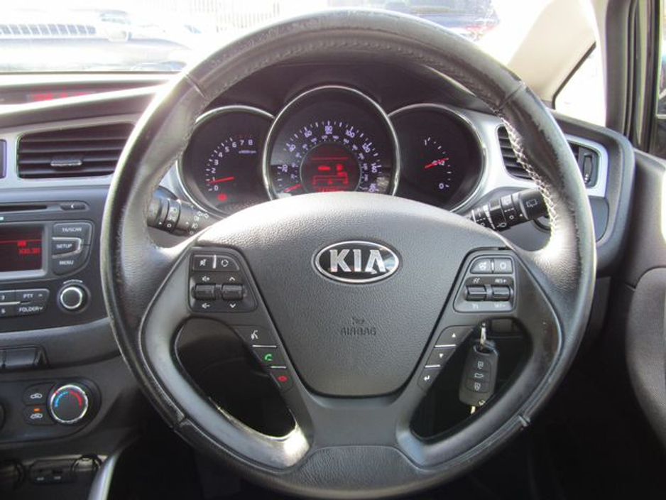 2013 Kia Ceed - image 8