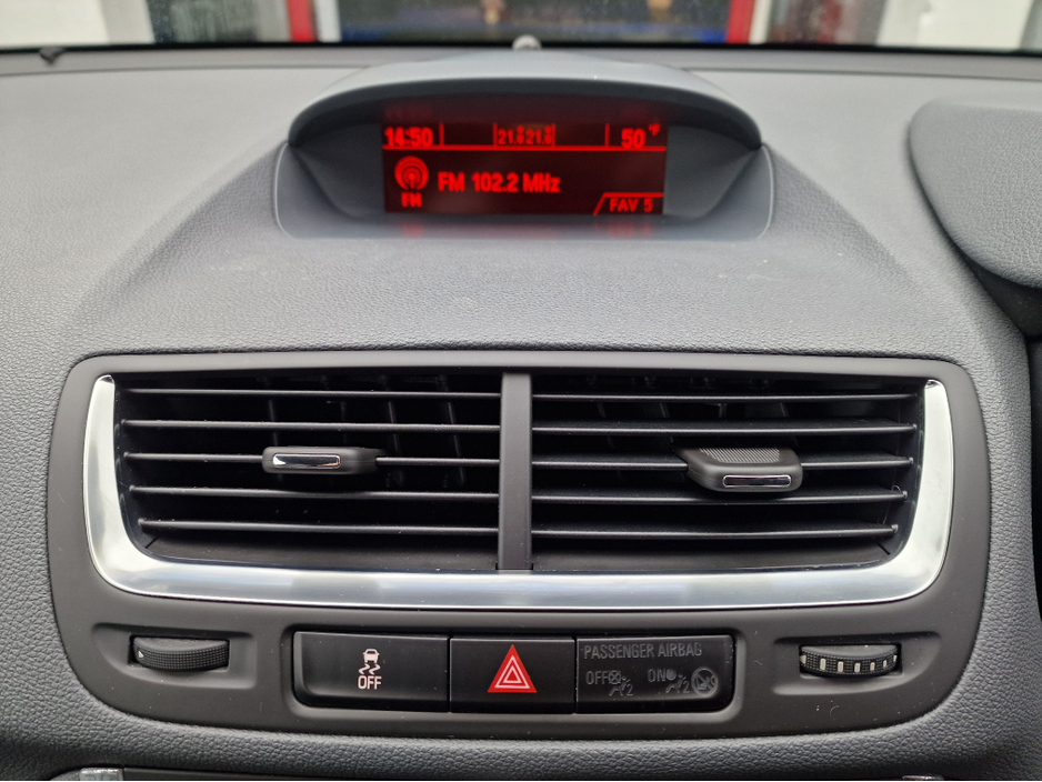 2016 Vauxhall Mokka - image 22