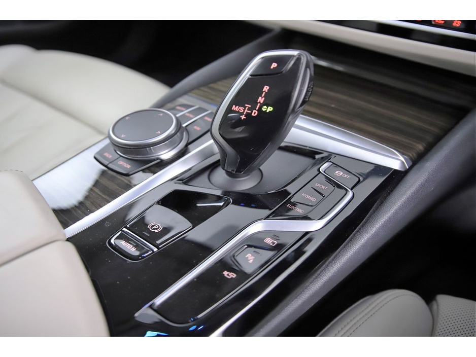 2020 BMW 5 Series 530E SE PLUG-IN HYBRID *BEIGE LEATHER*HEAD-UP DISPLAY*360PAN CAM* €36,890