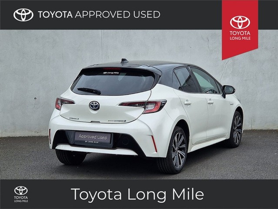 2021 Toyota Corolla - image 3