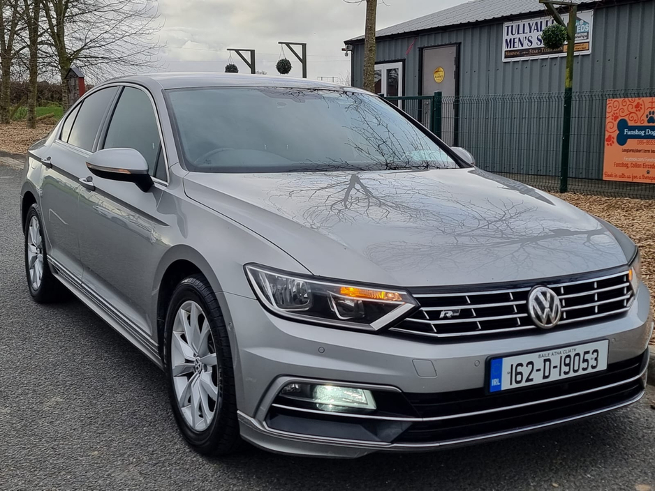 2016 Volkswagen Passat - image 8