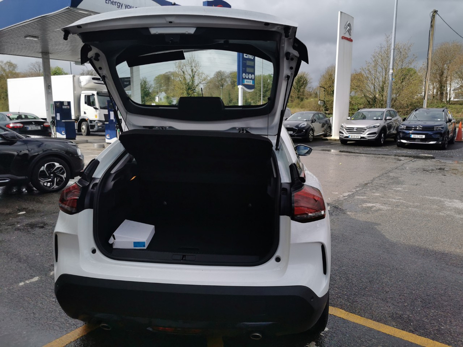 2022 Citroen C4 - image 4