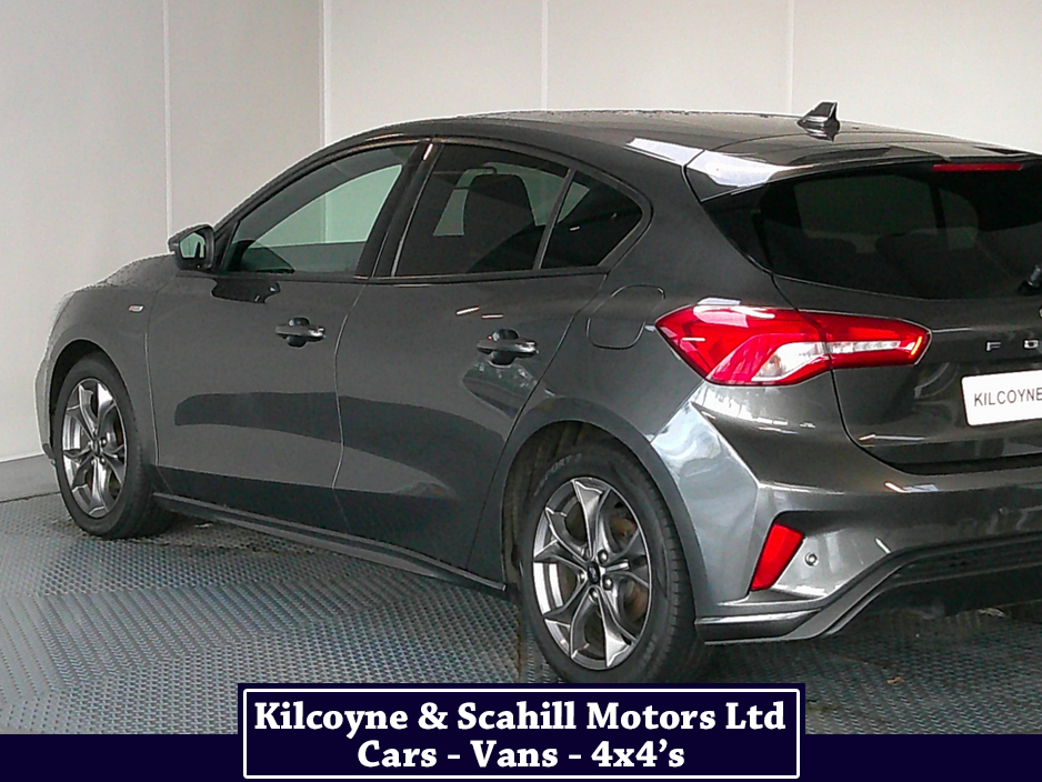 2021 Ford Focus ST-LINE TDCI