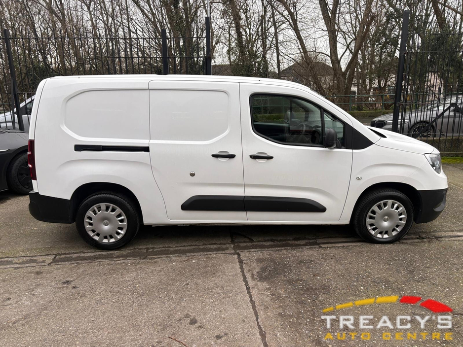 2021 Opel Combo LWB TWIN SLIDE DOORS LOW MILEAGE €12154.47+VAT=€14950 €12,154