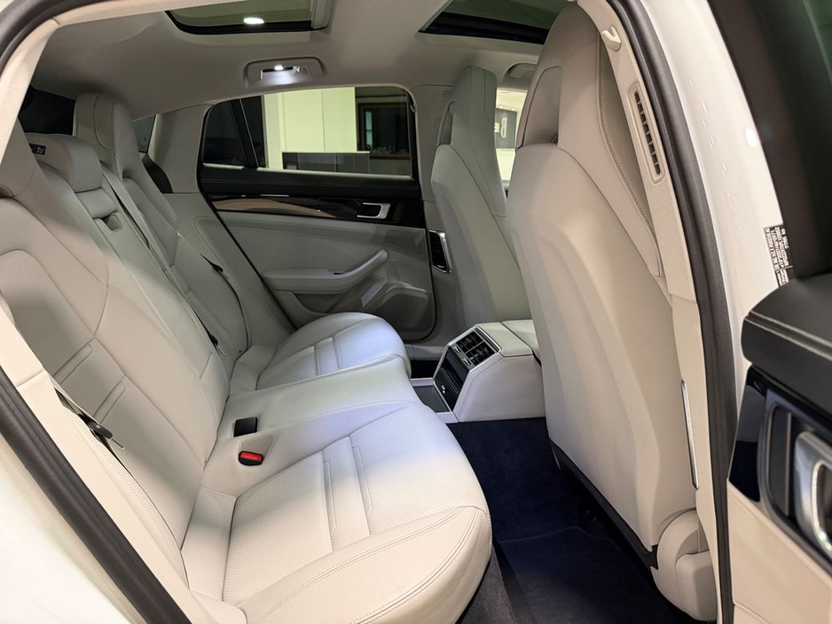 2023 Porsche Panamera 2.9 V6 E-HYBRID=PAN ROOF//LOW MILES//D REG=FULL PORSCHE SERVICE HISTORY=TAILORED FINANCE PACKAGES AVAILABLE=TRADE IN'S WELCOME €84,995