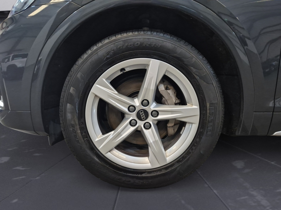 2023 Audi Q5 - image 10